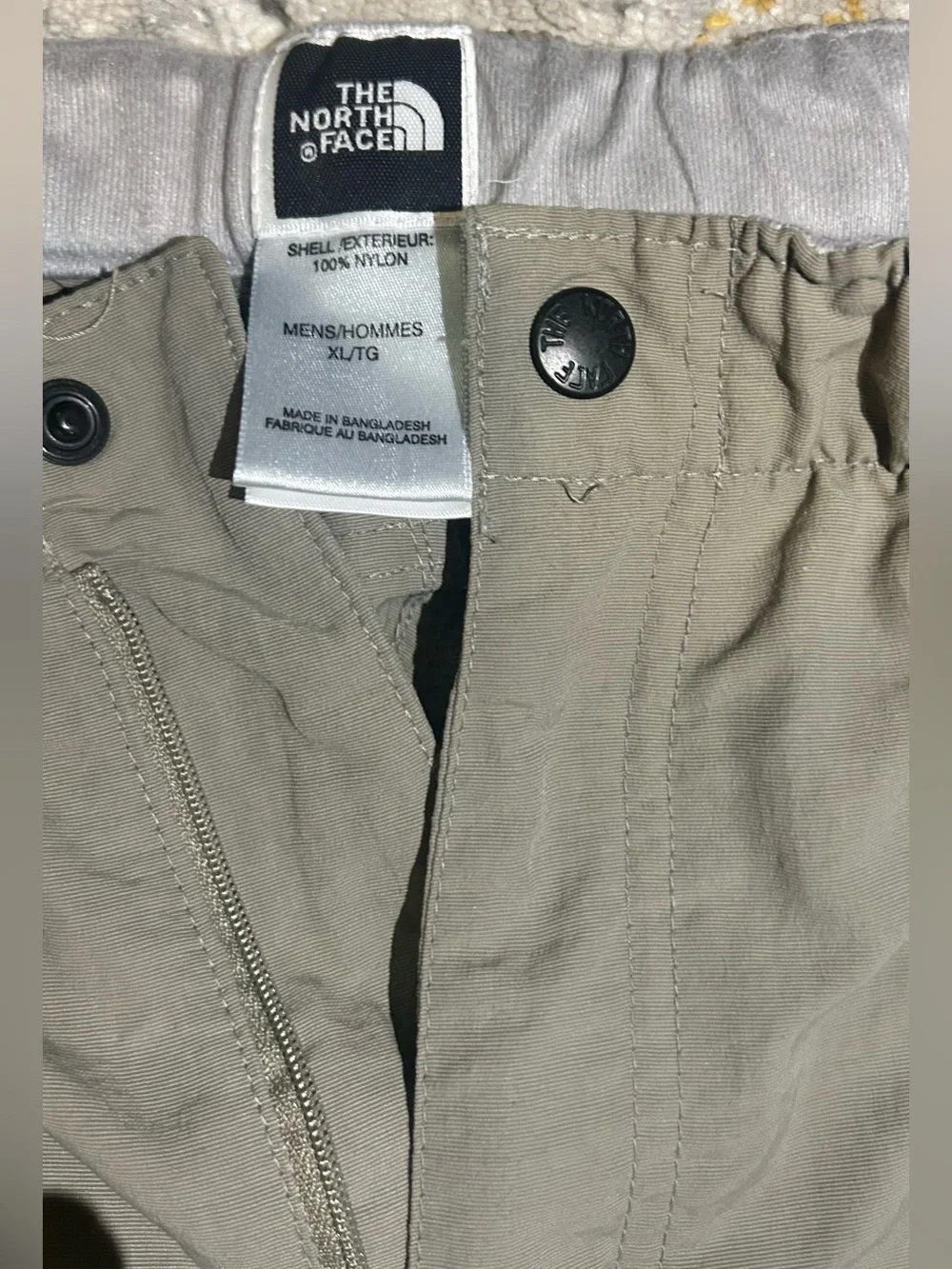 The North Face Men’s Khaki Hiking Pants XL Lightweight Outdoor Trail Pants